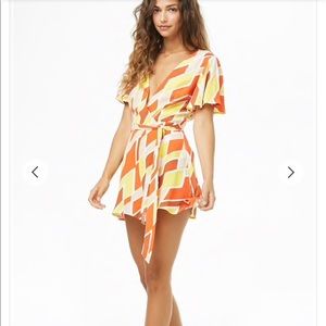 Forever 21 Geo print surplice Romper NWTS XS